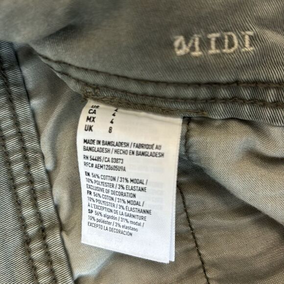 American eagle midi green shorts in size 4 - Picture 2 of 3